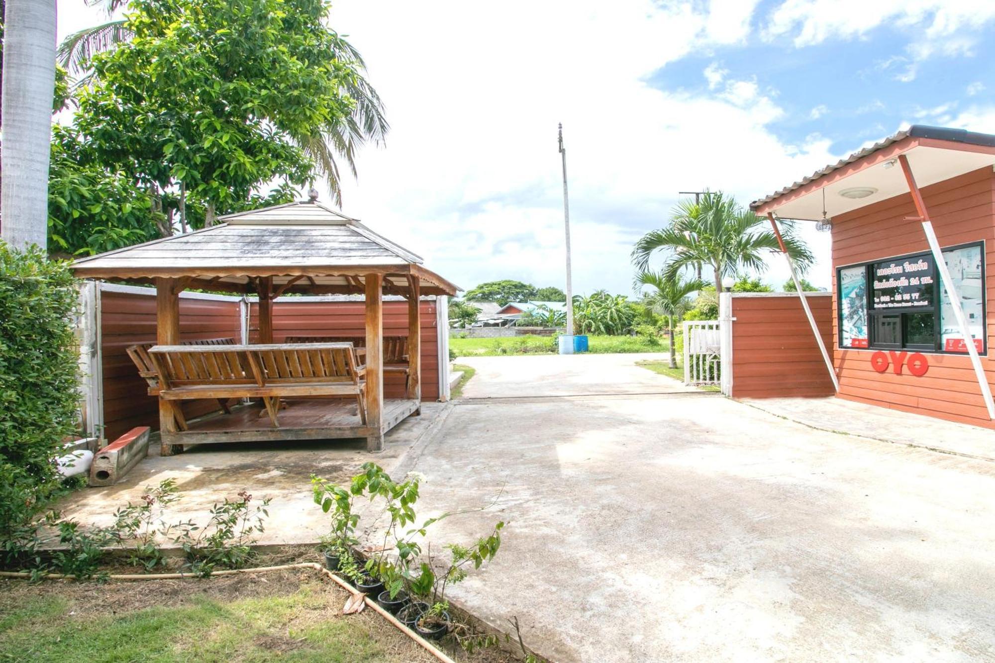 The Rome Resort Pran Buri Exterior photo