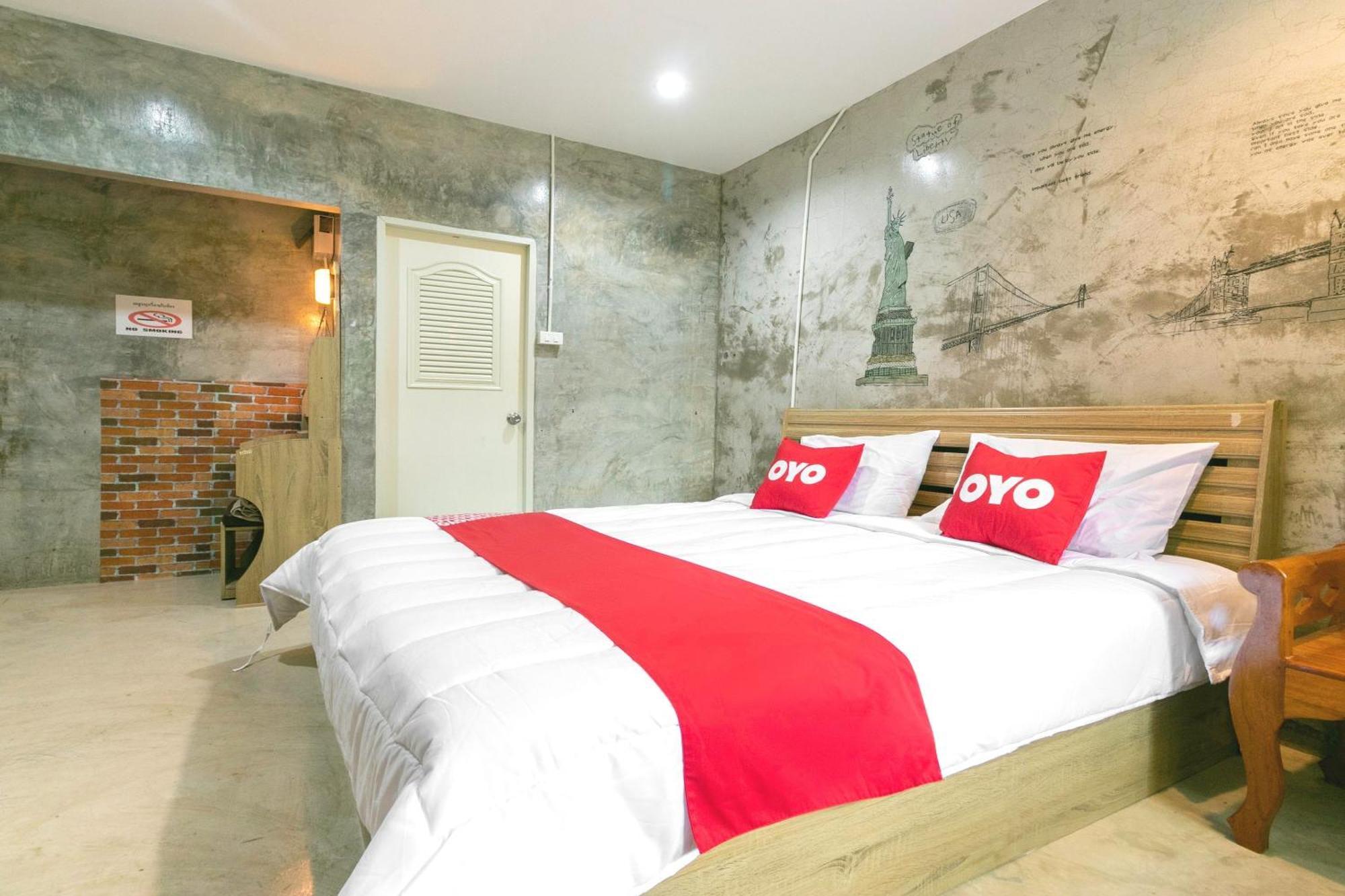The Rome Resort Pran Buri Exterior photo